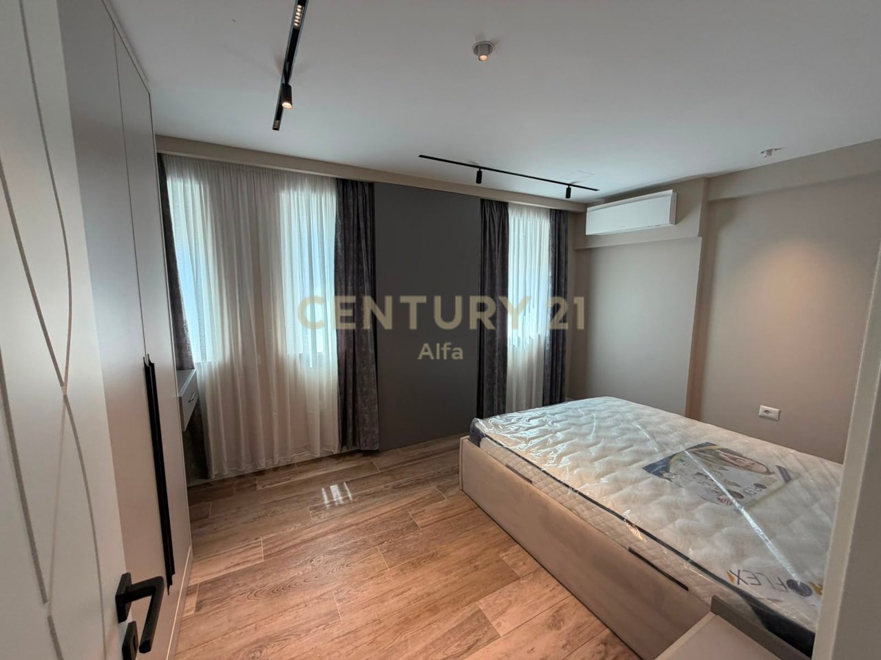 Premium Apartment 1+1 with Parking Space – Donika Center