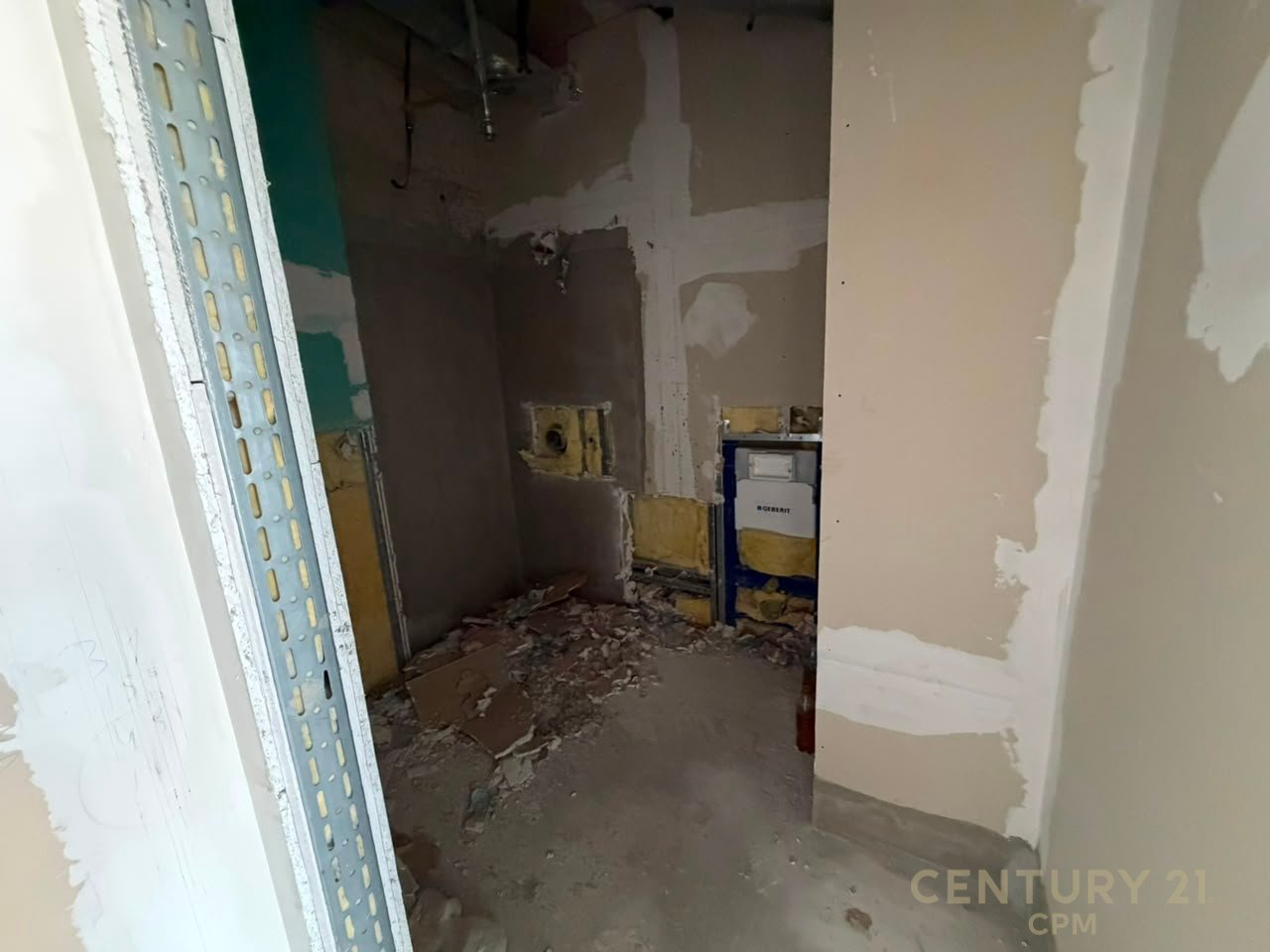 Apartment 2+1+2 For Sale Parking Spaces, Downtown 1