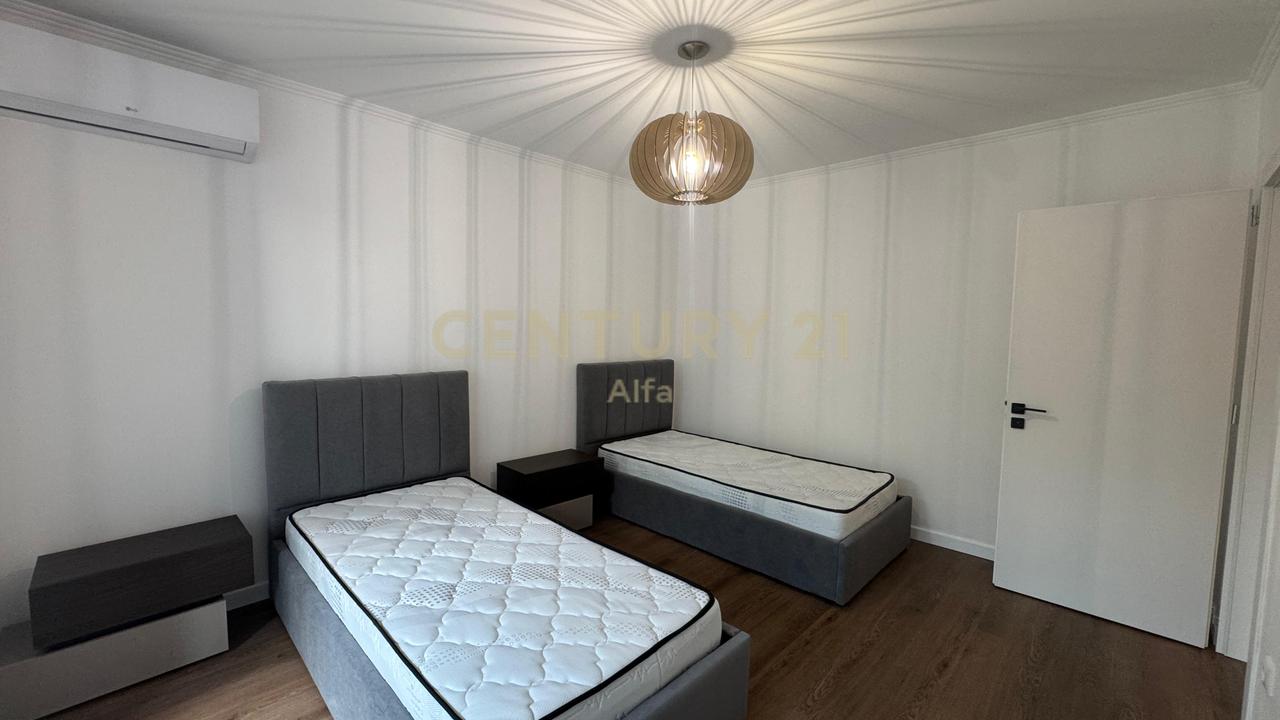 Jepet me qira apartament 2+1 në zonën e Oxhakut !