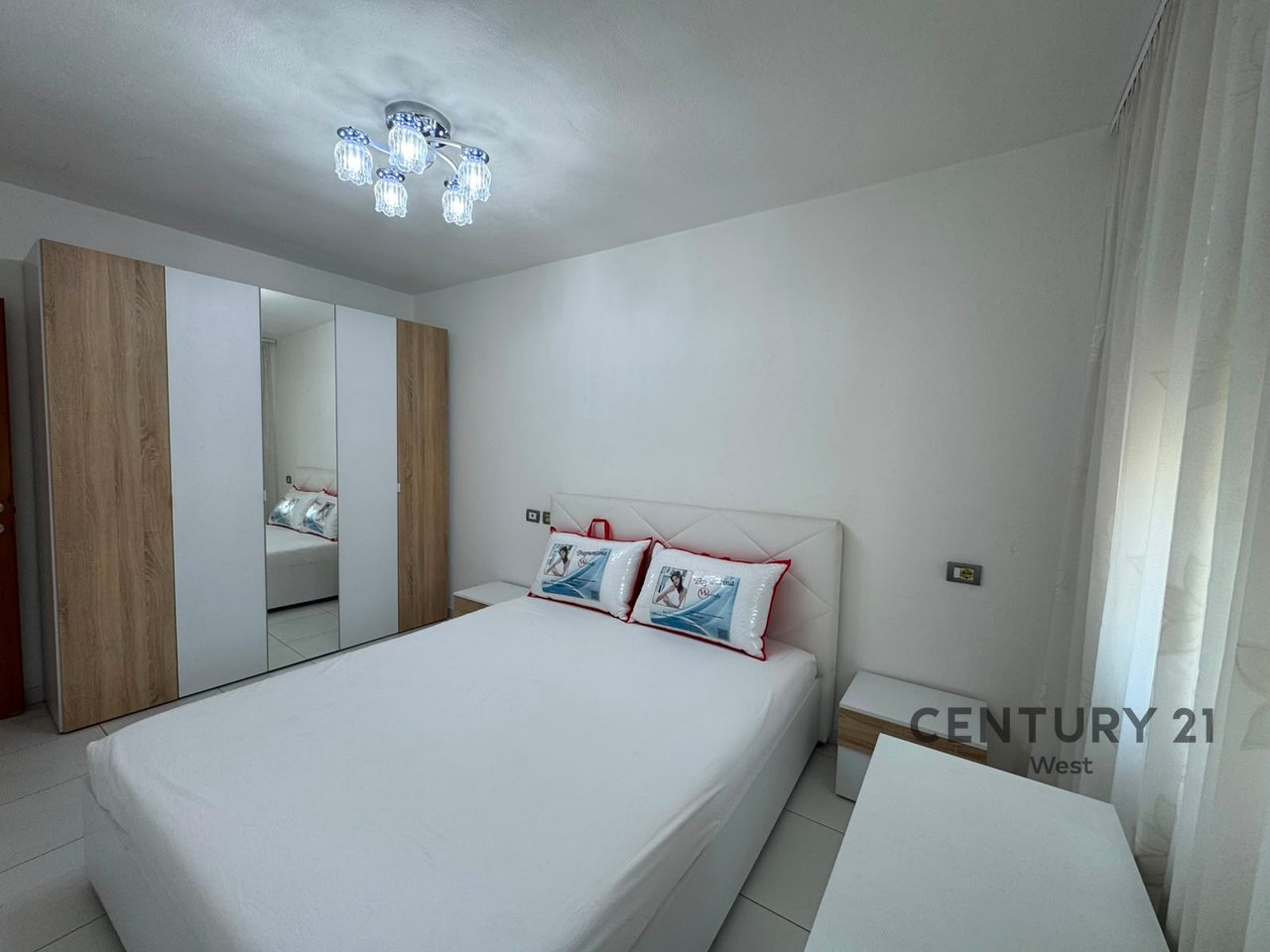Apartament 3+1 me qera te Rruga Bardhyl