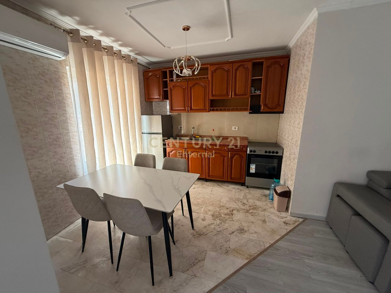 Appartamento 2+1 in affitto al Complesso Karavan