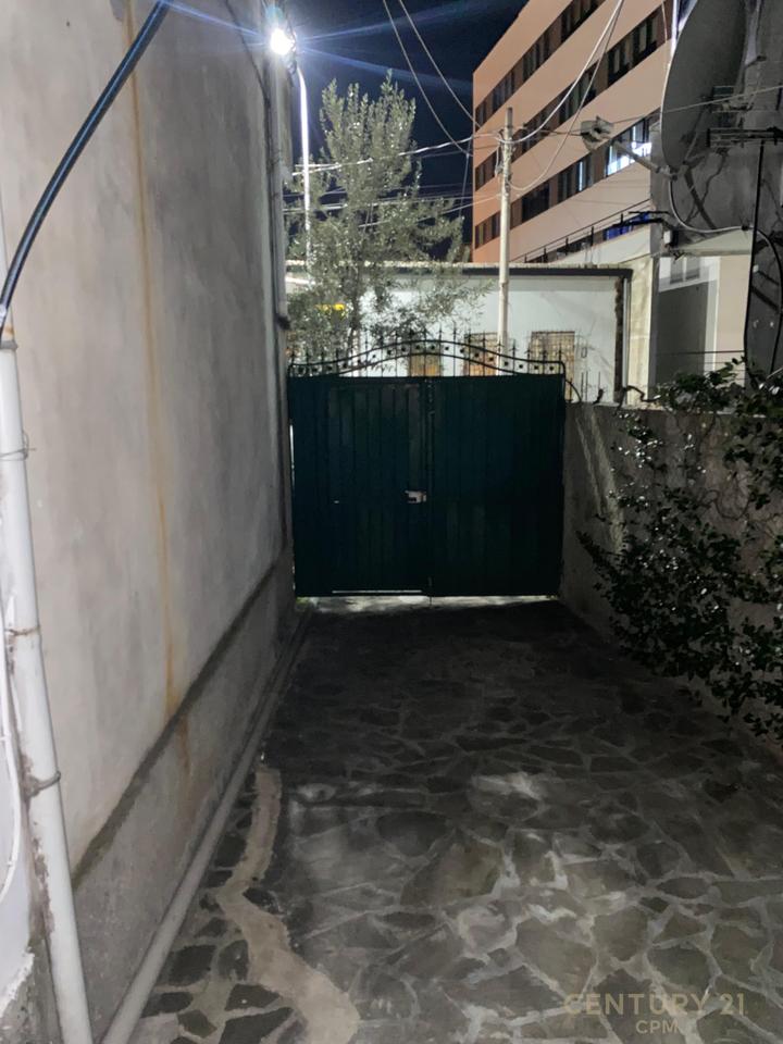 UNIV MARIN BARLETI AFFITTI VILLA PER RESIDENZA O BUSINESS 3+1+CORTILE