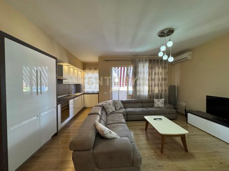 Jepet me qira apartament 1+1 tek Myslym Shyri!