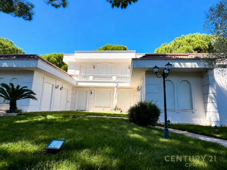 Villa For Sale in Lalzi Bay, Durres - 1,100,000€ | 415 m²