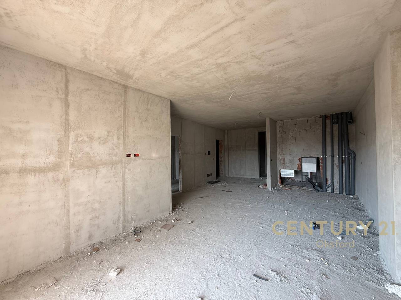 Okazion! Apartament në shitje 2+1, pranë ish Fushës së Aviacionit!