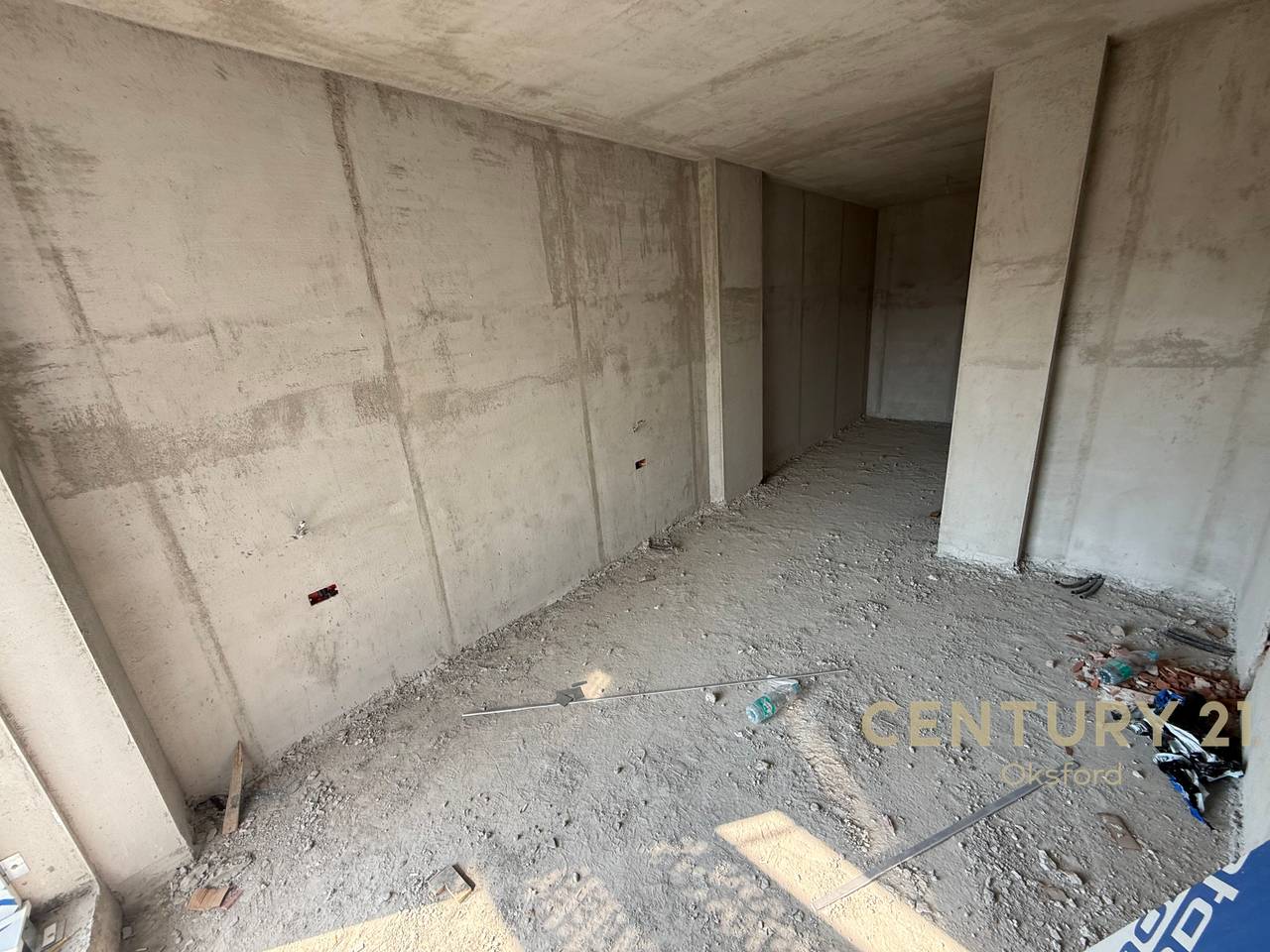 Okazion! Apartament në shitje 2+1, pranë ish Fushës së Aviacionit!