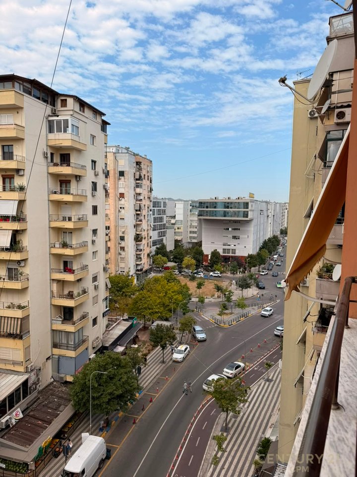 AFFITTASI APPARTAMENTO 2+1 ADATTO VICINO AL COMUNE DI PARIGI !