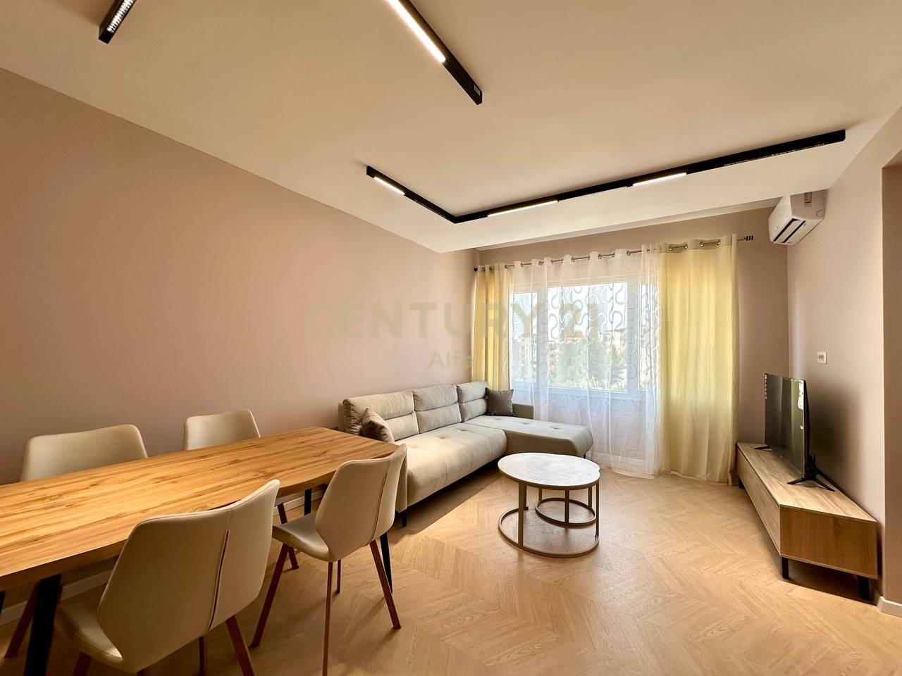 SHESIM, APARTAMENT 1+1 TOTALISHT I RI, mbrapa AMBASADËS AMERIKANE❗️