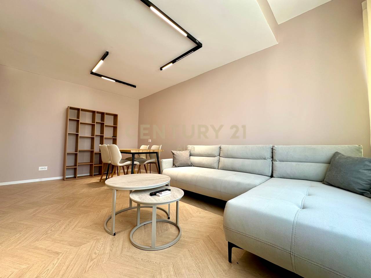 SHESIM, APARTAMENT 1+1 TOTALISHT I RI, mbrapa AMBASADËS AMERIKANE❗️