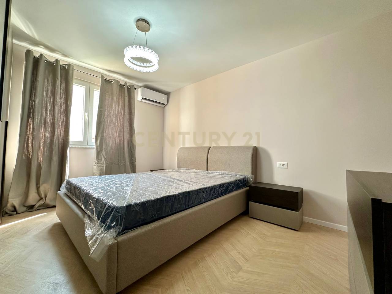 SHESIM, APARTAMENT 1+1 TOTALISHT I RI, mbrapa AMBASADËS AMERIKANE❗️