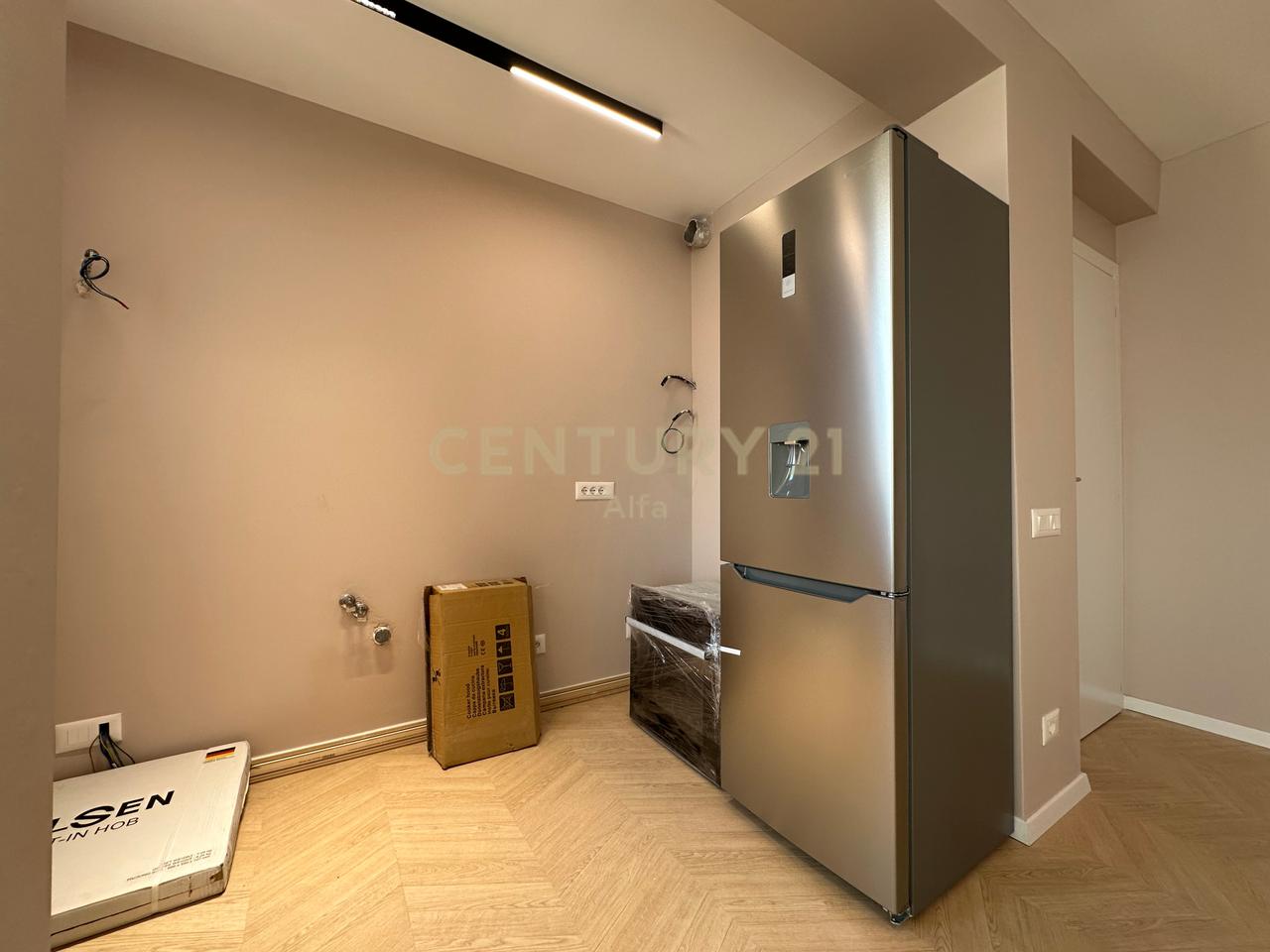 SHESIM, APARTAMENT 1+1 TOTALISHT I RI, mbrapa AMBASADËS AMERIKANE❗️