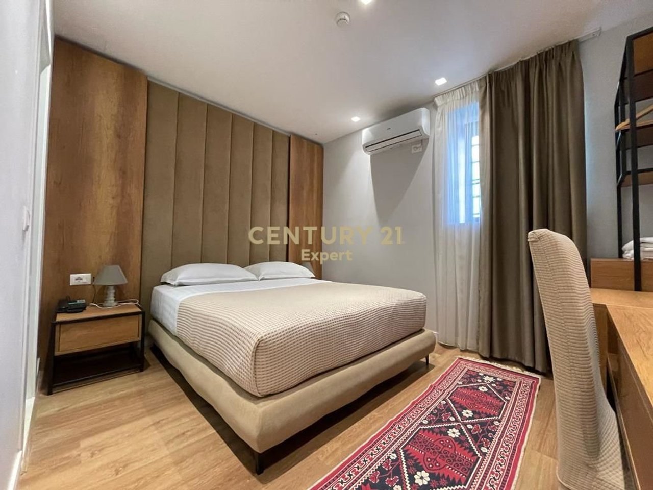 WE RENT HOTEL NEAR THE MORTGAGE, TIRANA!
