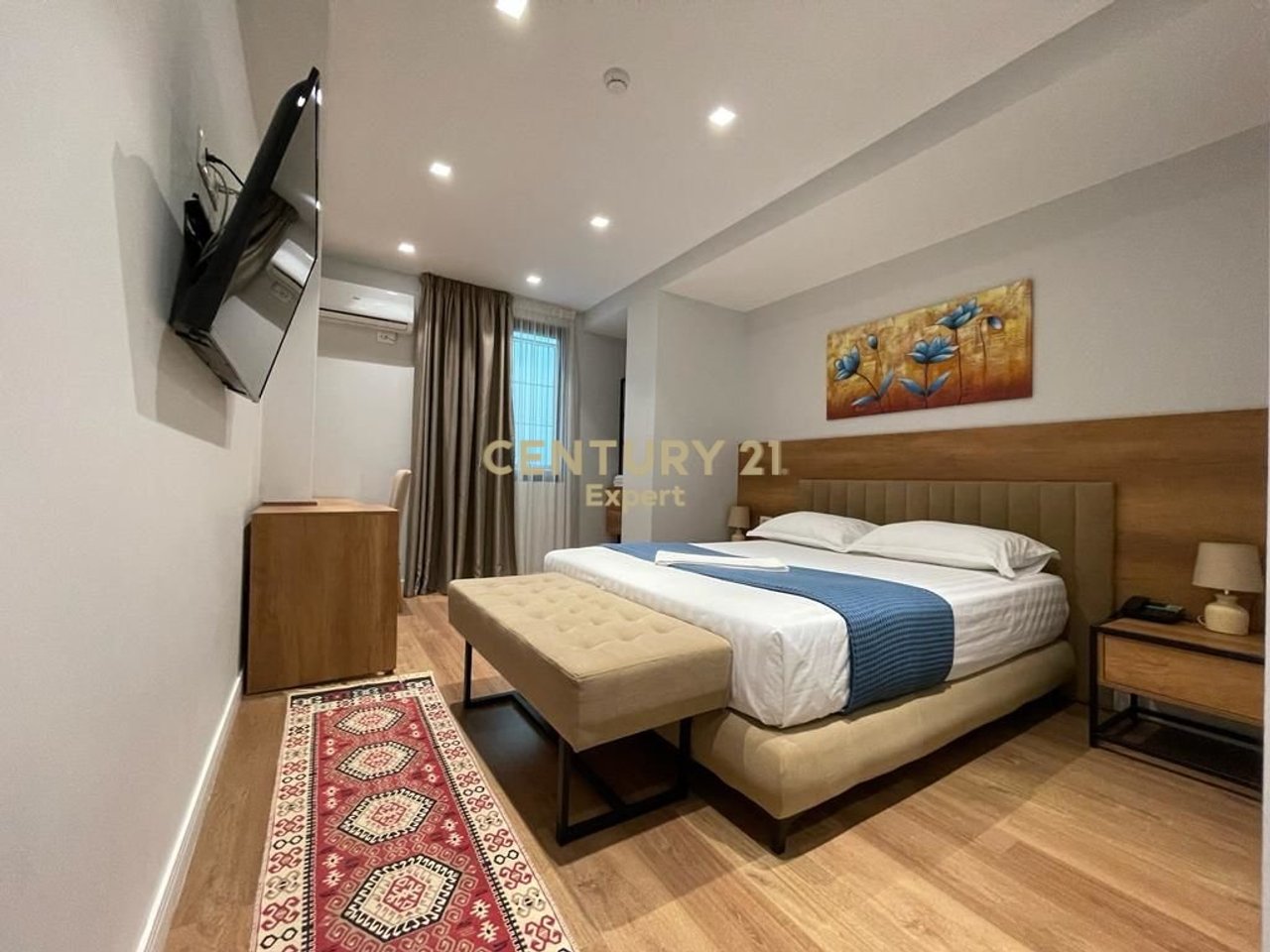 WE RENT HOTEL NEAR THE MORTGAGE, TIRANA!