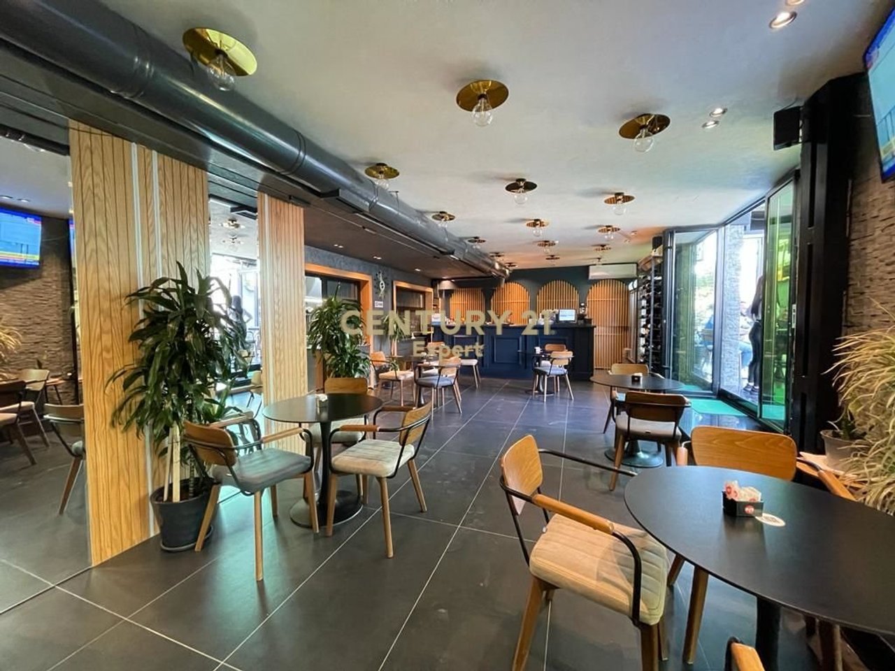 WE RENT HOTEL NEAR THE MORTGAGE, TIRANA!
