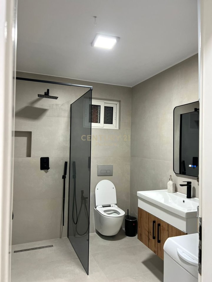 !! SHITET APARTAMENT 2+1 PËRBALLË DELIORGJIT !!