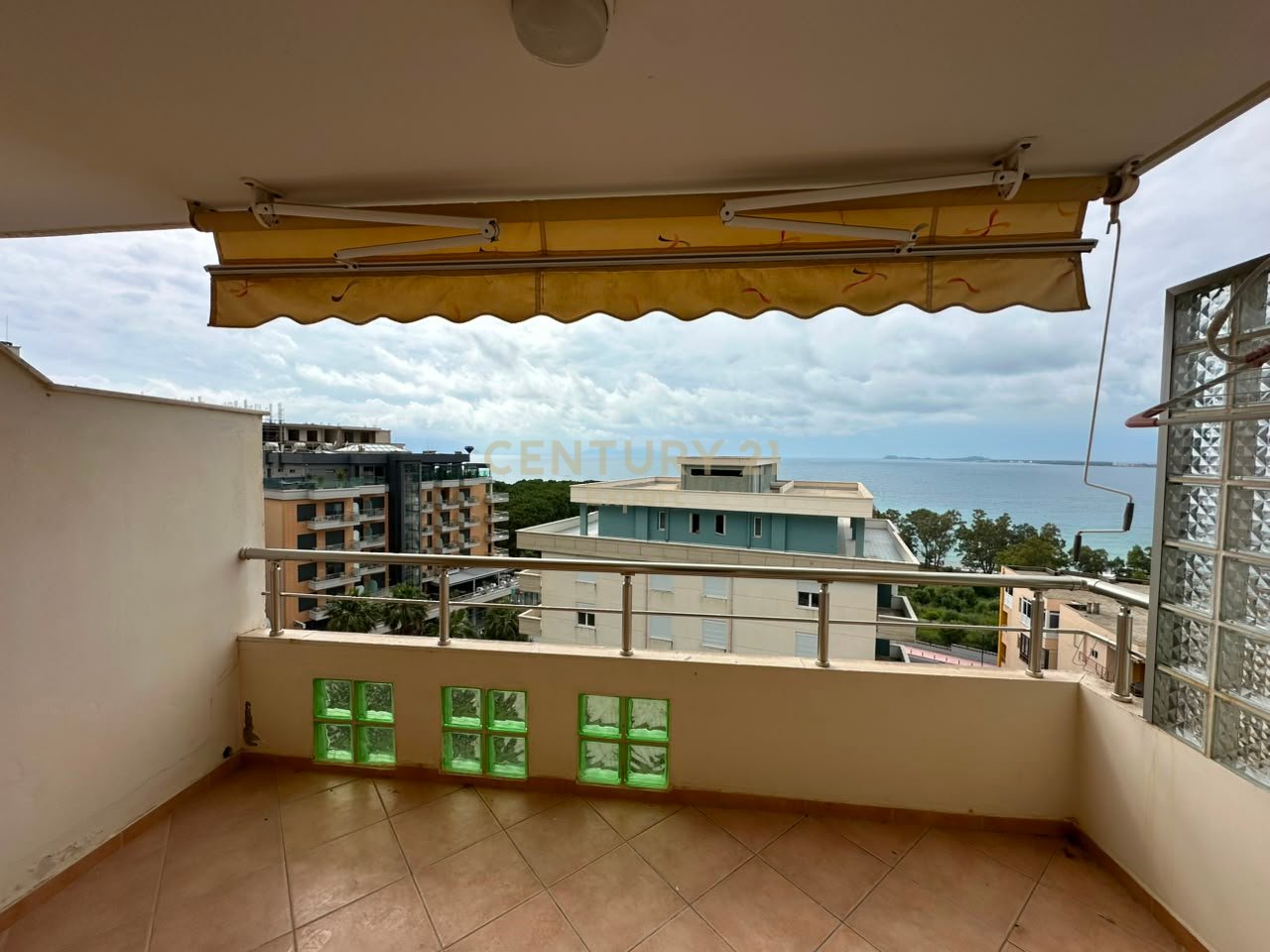 MONOLOCALE IN AFFITTO ACQUA FREDDA, VISTA BALCONE SUL MARE