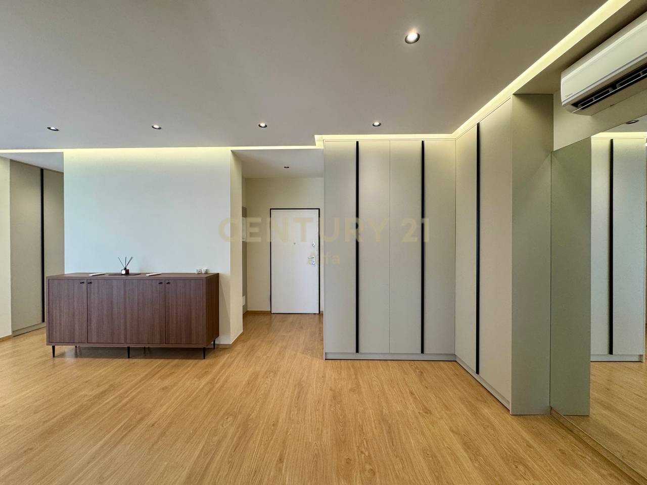 FOR RENT, 3+1+3 APARTMENT IN ONE OF THE BEST RESIDENCES IN THE DRY LAKE AREA❗️
