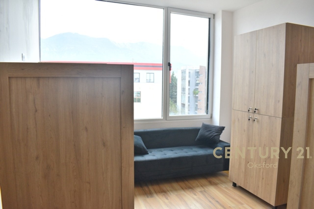IN AFFITTO ATTICO APPARTAMENTO 5+2 ALLA SCUOLA UNITA