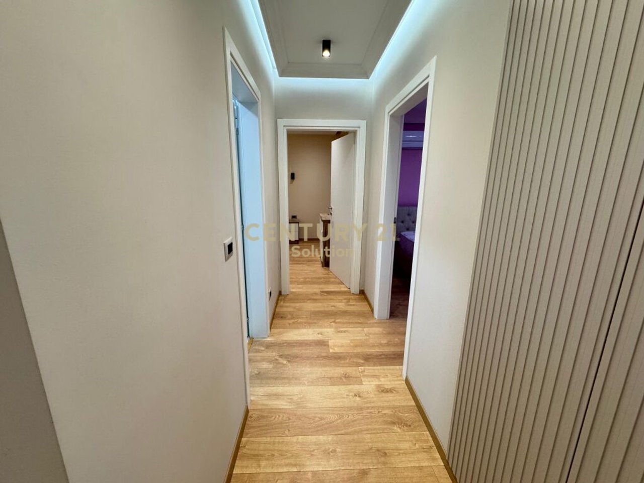 AFFITTIAMO APPARTAMENTO 2+1+2 NELL'AREA DI ASTIR!