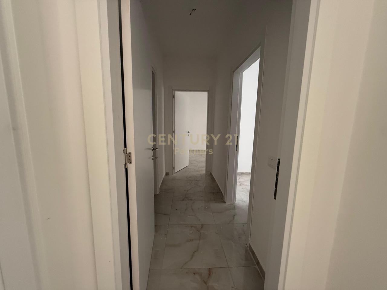 APPARTAMENTO 2+1+2 + POSTO AUTO IN AFFITTO PRESSO IL COMPLESSO E88, LAPRAKË