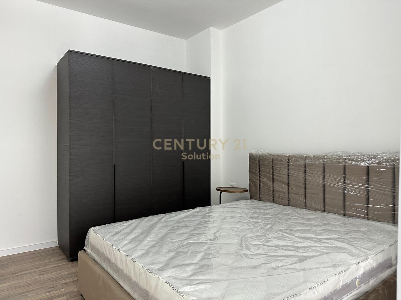 APARTAMENT 2+1+2 +VERANDE PER QIRA PRANE BULEVARDIT TE RI!