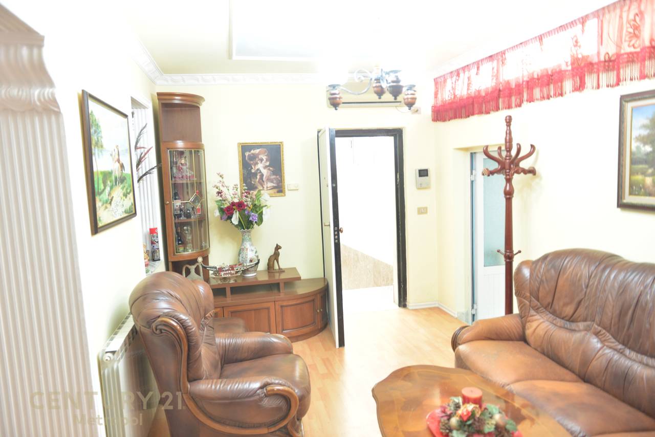 Apartament 4+2 Në Shitje në Myslym Shyri, Tiranë - 404,500.00€ |