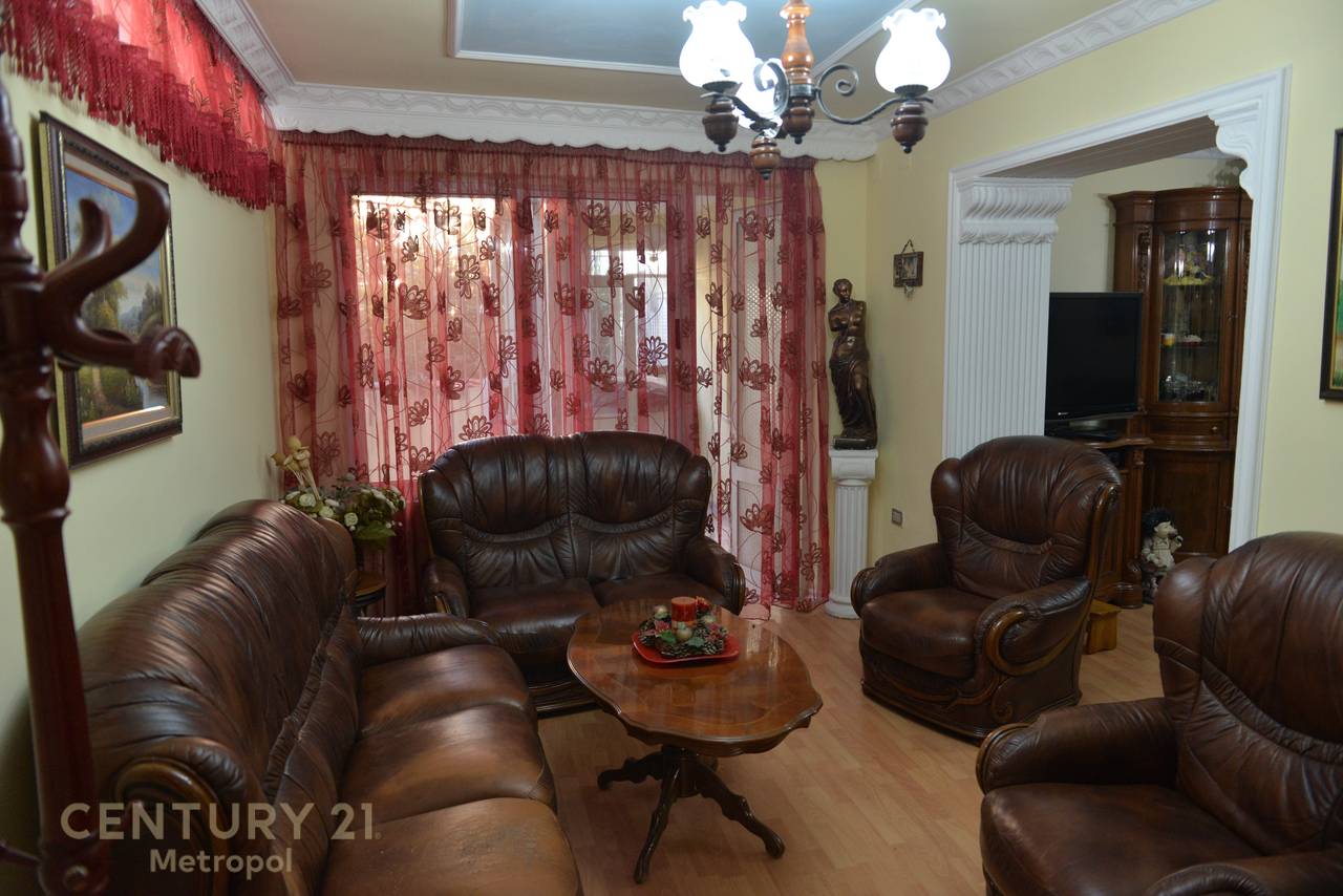 Apartament 4+2 Në Shitje në Myslym Shyri, Tiranë - 404,500.00€ |