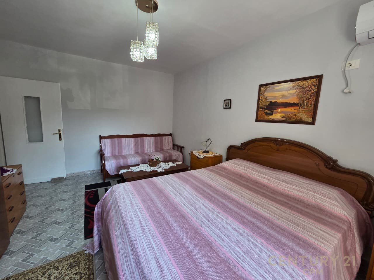 APARTMENT FOR RENT 1+1 NEAR THE FORMER PARK!