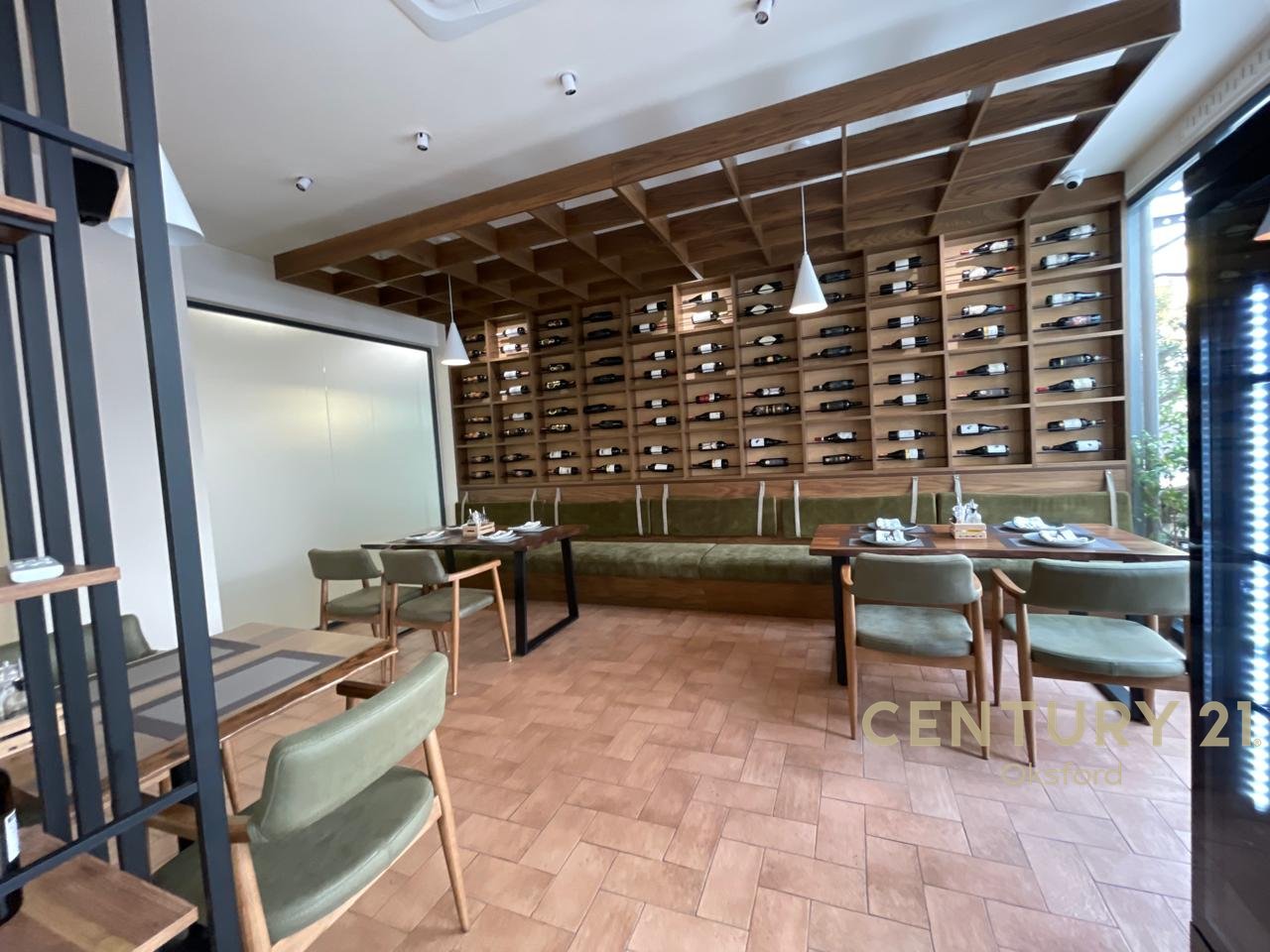 SHITET BIZNES RESTORANT NE KOMPLEKSIN GRAND GALLERY, YZBERISHT