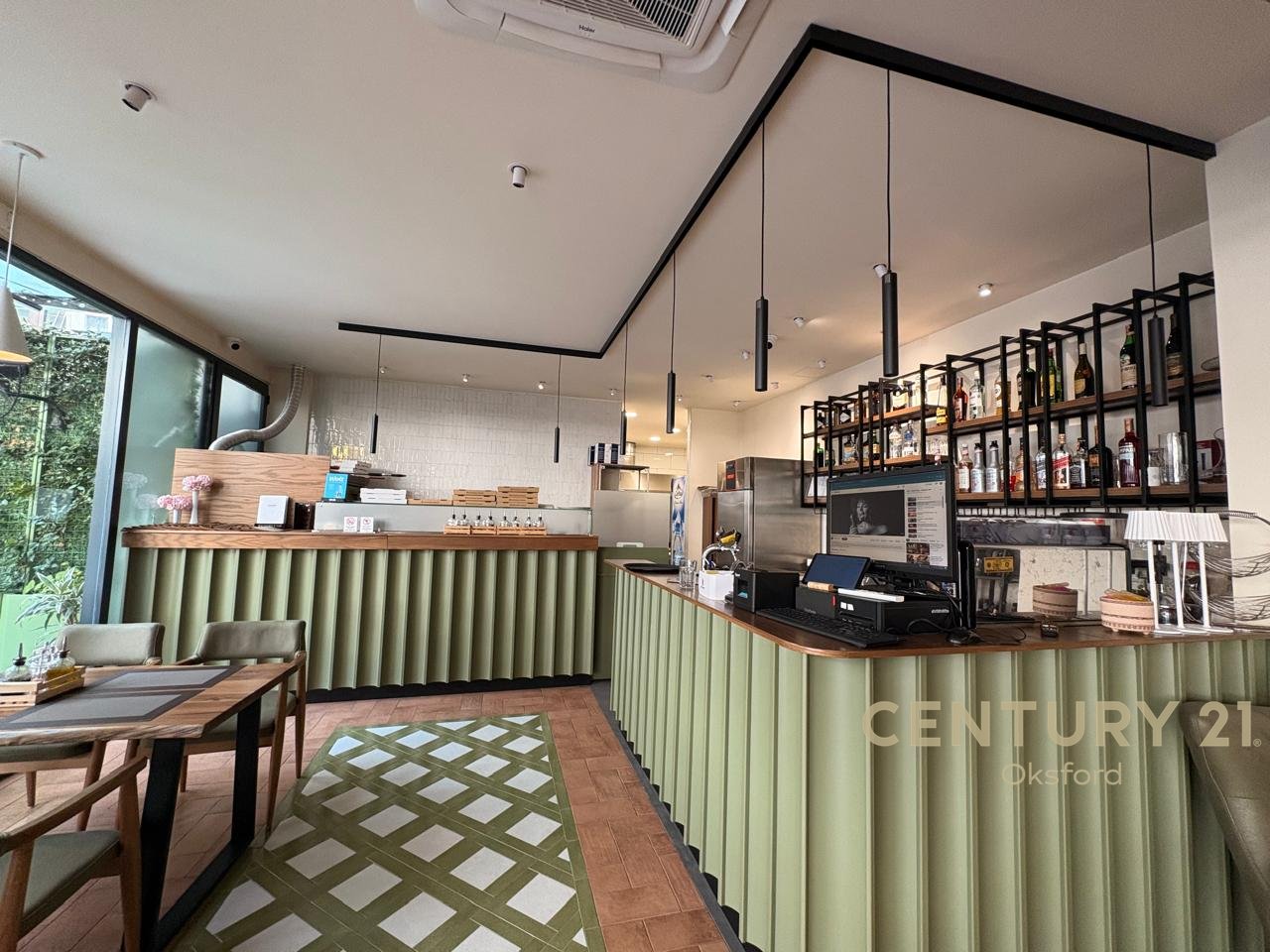 SHITET BIZNES RESTORANT NE KOMPLEKSIN GRAND GALLERY, YZBERISHT