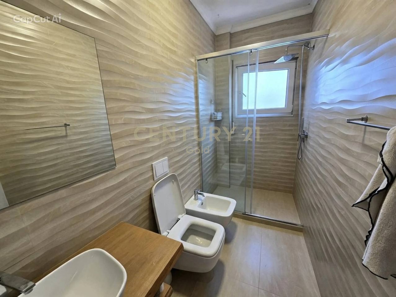 APARTMENT 2+1+2 FOR SALE AT THE BOTANICAL GARDEN (THE MOSQUE)