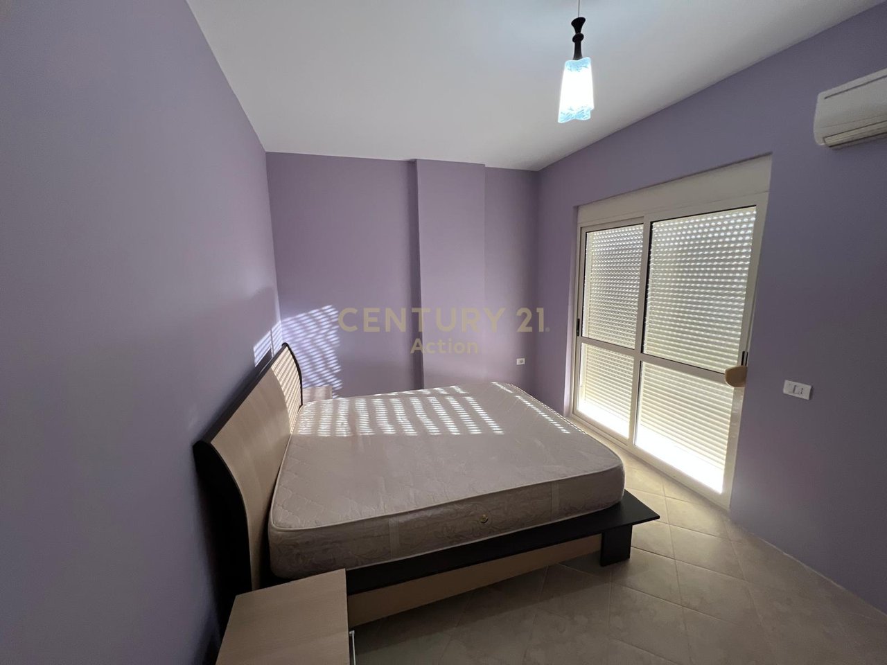 JEPET ME QIRA – APARTAMENT 2+1
📍 Shkëmbi i Kavajës, Durrës