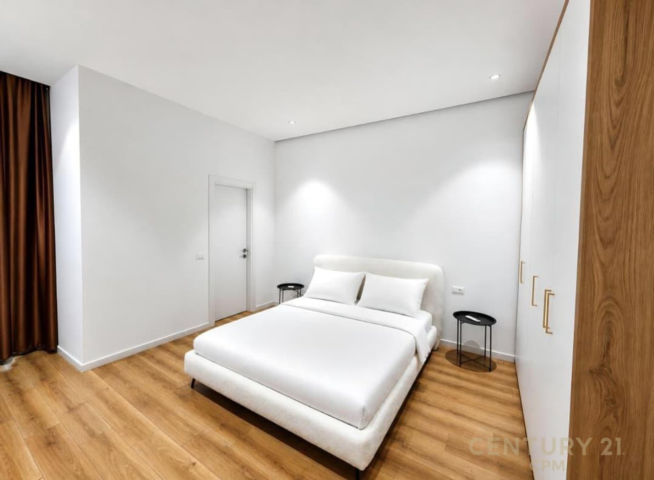 Apartment 2+1 For Rent Square 21, Tirana - 1300€ | 130 m²