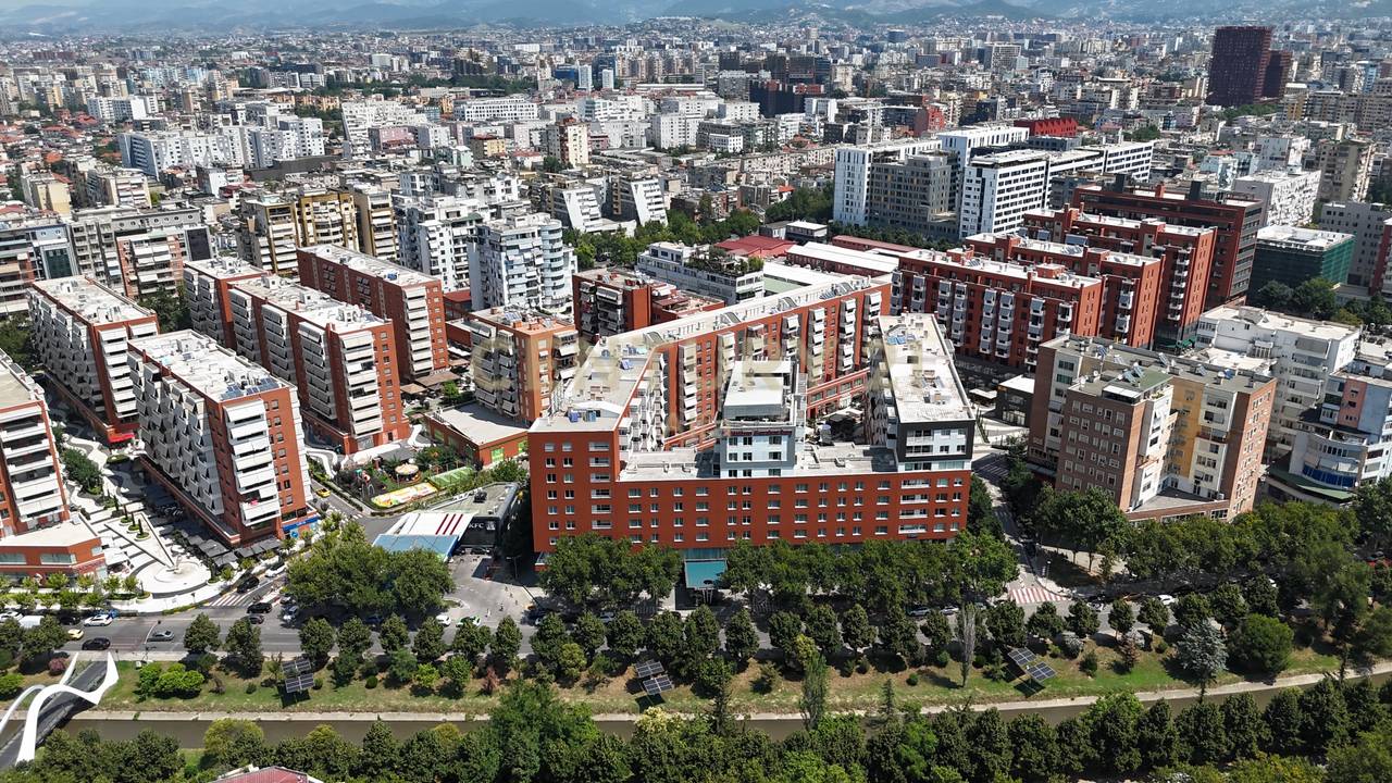 Office for rent at Hilton (Delijorgji)