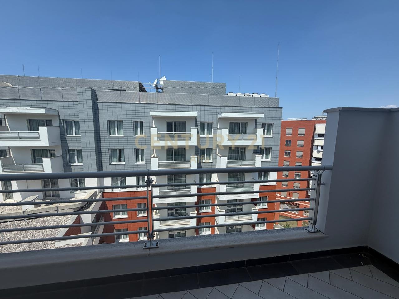 Office for rent at Hilton (Delijorgji)