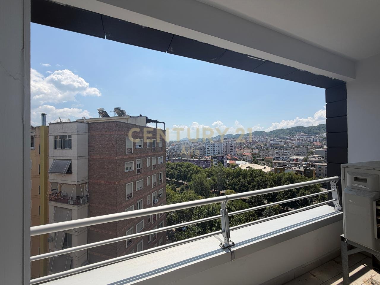Office for rent at Hilton (Delijorgji)