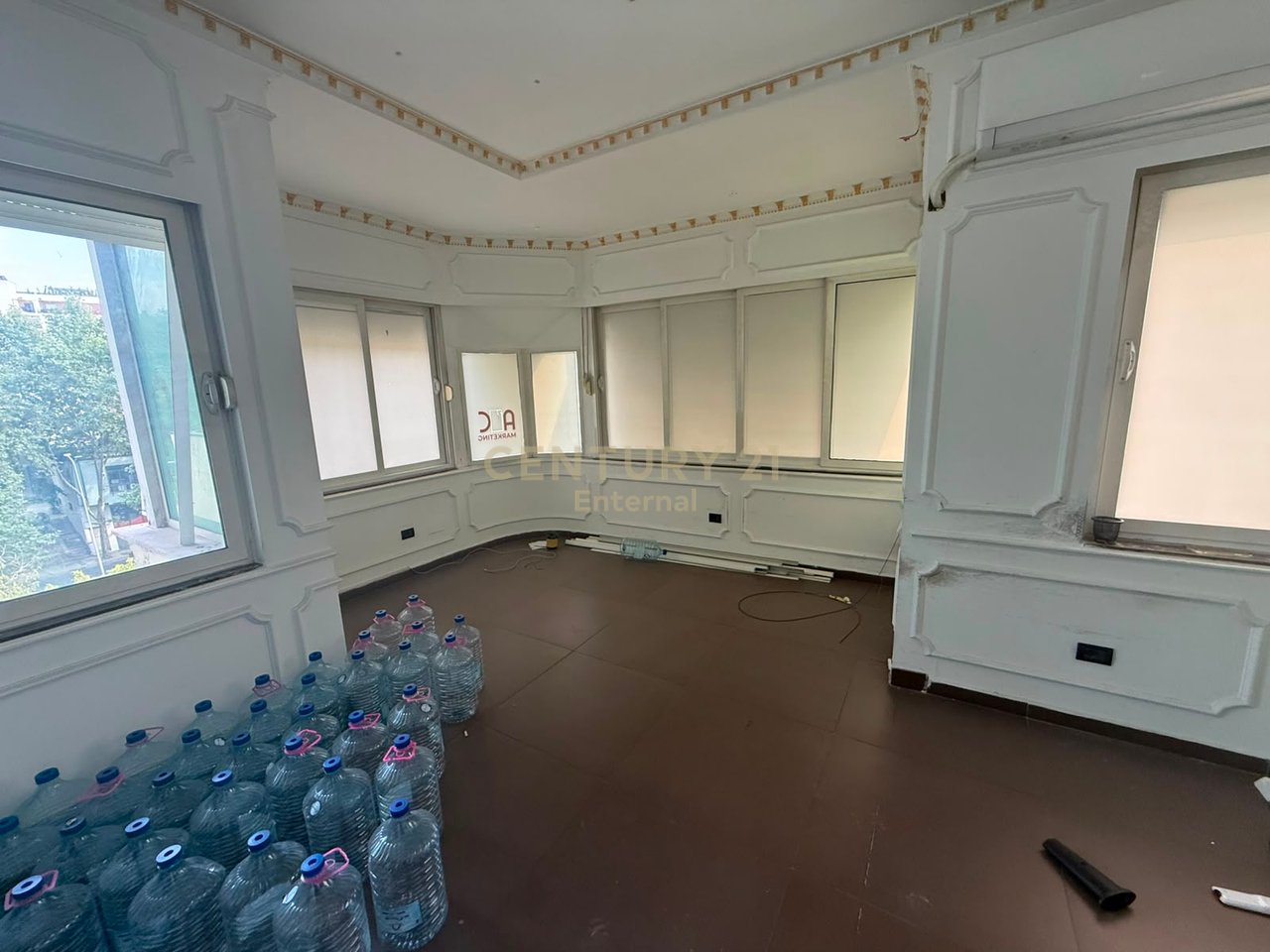 For Rent – Space 240 m²