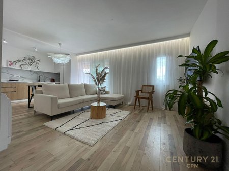 Apartament 2+1 Me Qira në Myslym Shyri, Tiranë - 863€ | 80 m²
