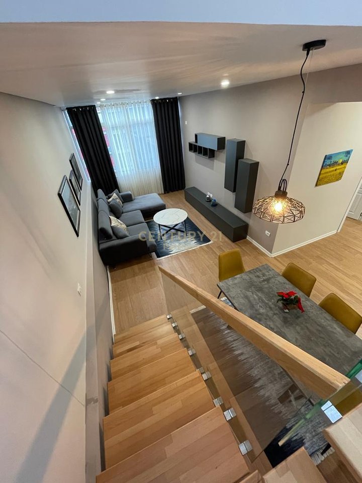 🏢EKSKLUZIVE!
 SHESIM APARTAMENT 2+1 + POST PARKIMI TEK GOLDEN PARK, RRUGA E KAVAJËS, TIRANË.
BLERJE ME KREDI!