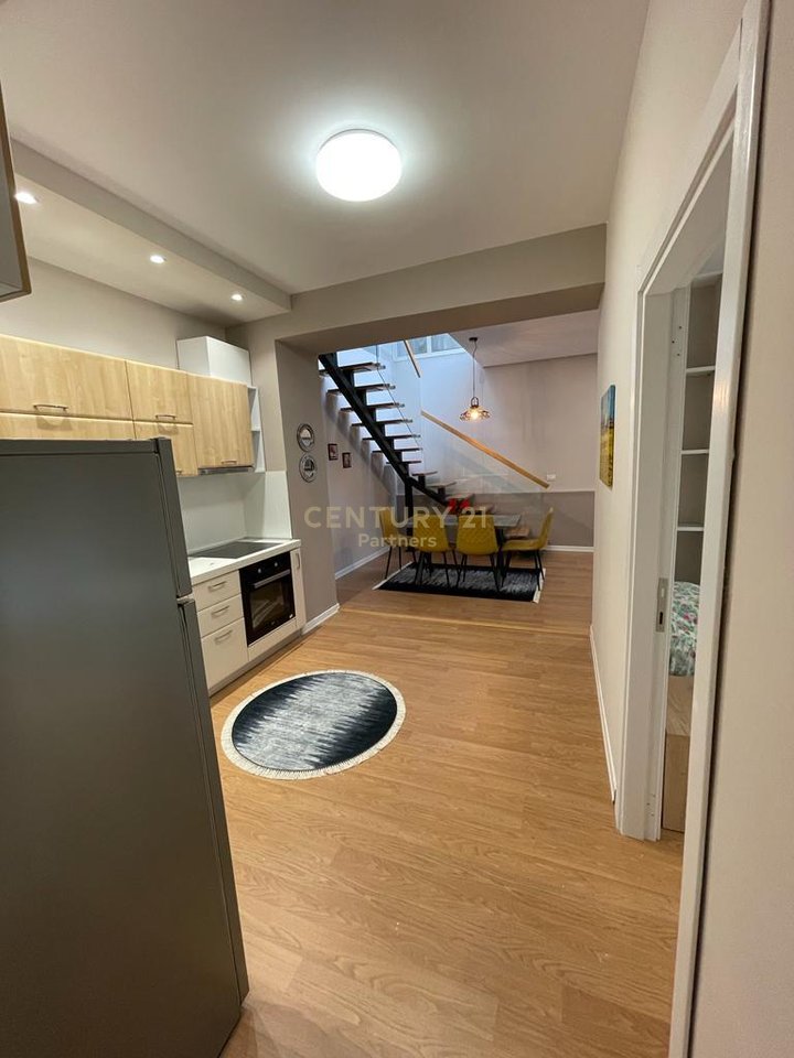 🏢EKSKLUZIVE!
 SHESIM APARTAMENT 2+1 + POST PARKIMI TEK GOLDEN PARK, RRUGA E KAVAJËS, TIRANË.
BLERJE ME KREDI!