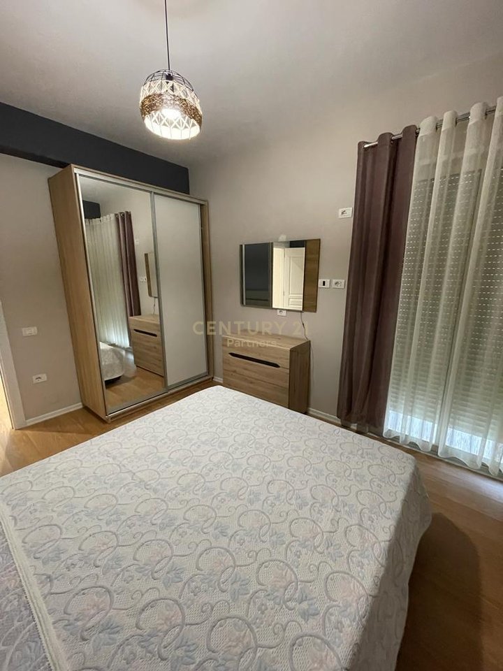 🏢EKSKLUZIVE!
 SHESIM APARTAMENT 2+1 + POST PARKIMI TEK GOLDEN PARK, RRUGA E KAVAJËS, TIRANË.
BLERJE ME KREDI!