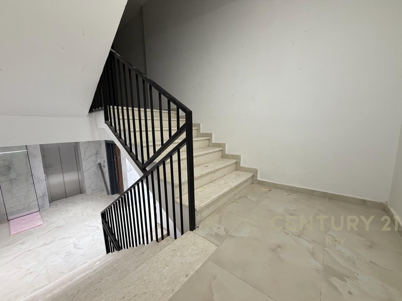 APARTMENT 2+1 IN MONTEVIDEO RESIDENCE – 50 M FROM THE SEA