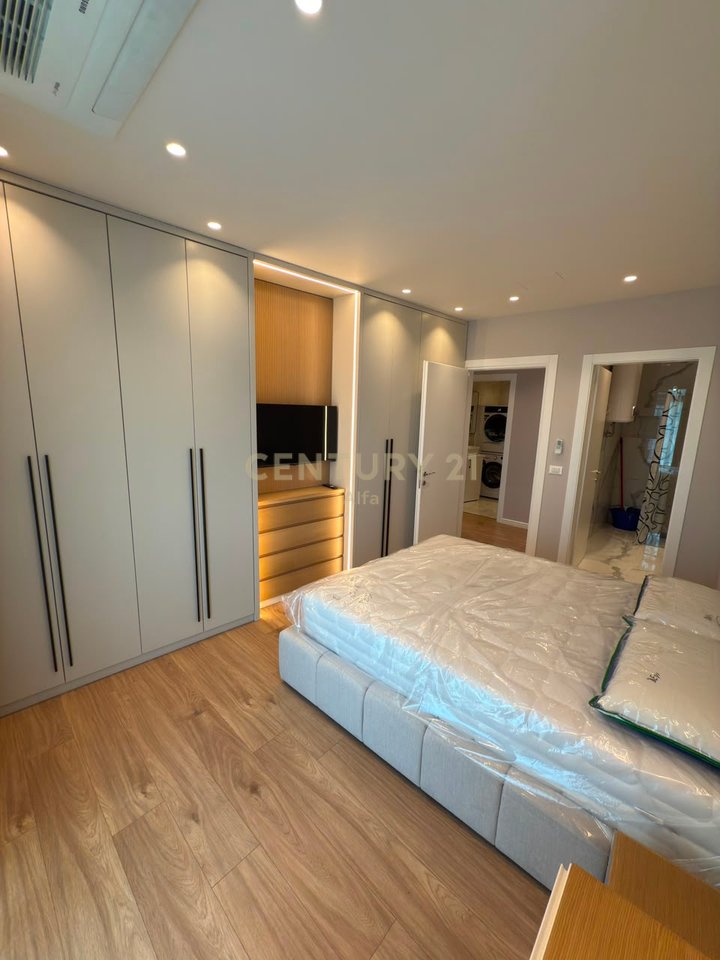 Apartment 2+1+Parking Space for Rent near Tirana Lake!