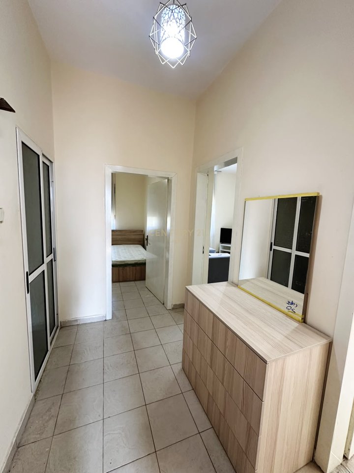 Apartment 2+1 for Rent – Rruga e Dibrës, opposite Pharmacy 10