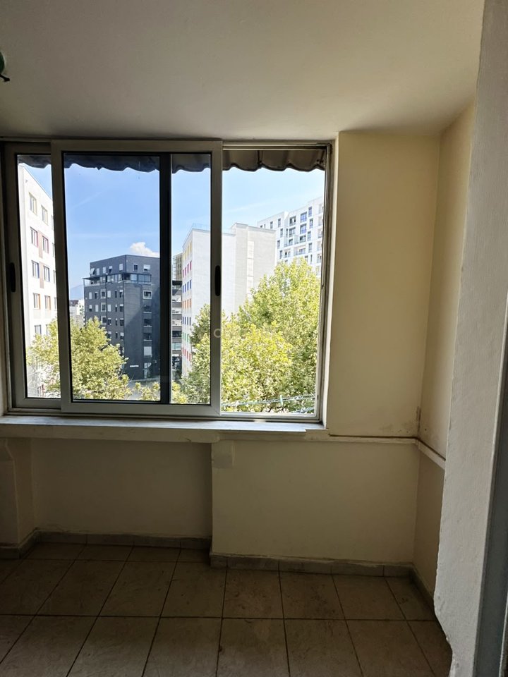 Apartment 2+1 for Rent – Rruga e Dibrës, opposite Pharmacy 10