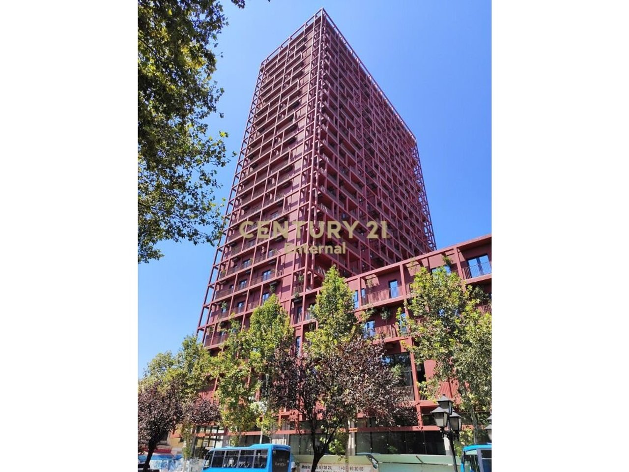 Apartament 3+1+2 me qira tek Garden Building, Rruga e Kavajes.