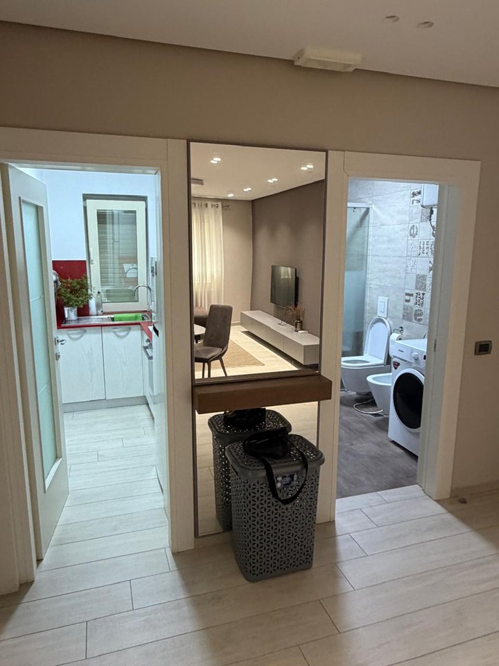 Apartament 2+1 me Qira - Qendër, Tregu Çam (Posta Shqiptare)
