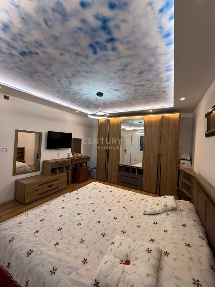 VENDESI PRIVATA + NEGOZIO IN VENDITA | PORCELAN