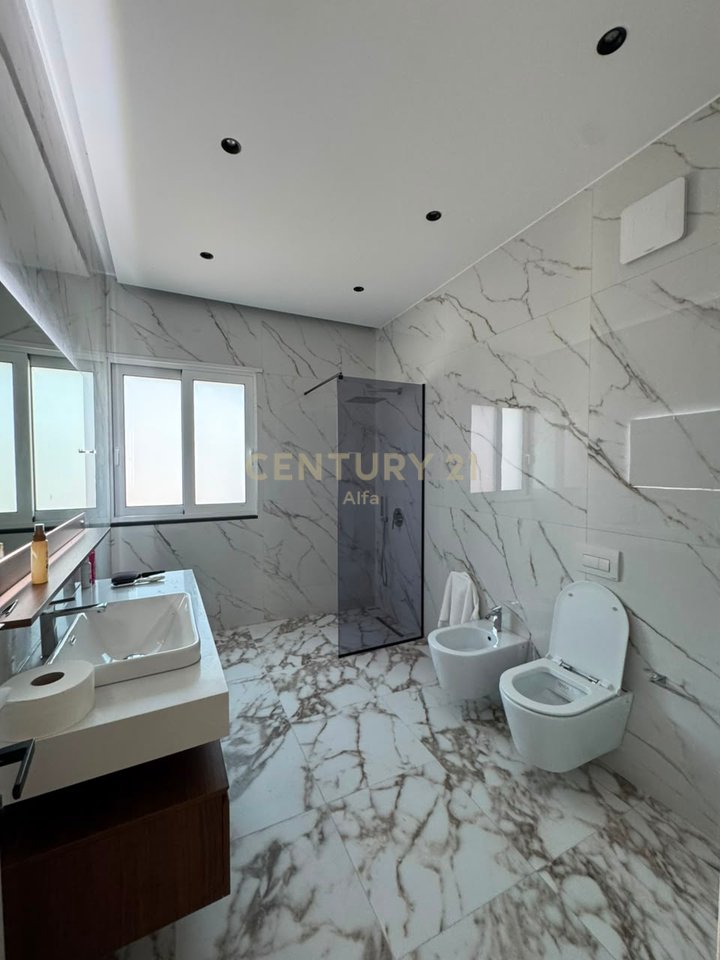 Penthouse  për shitje – Leon Residence, Kune Shëngjin