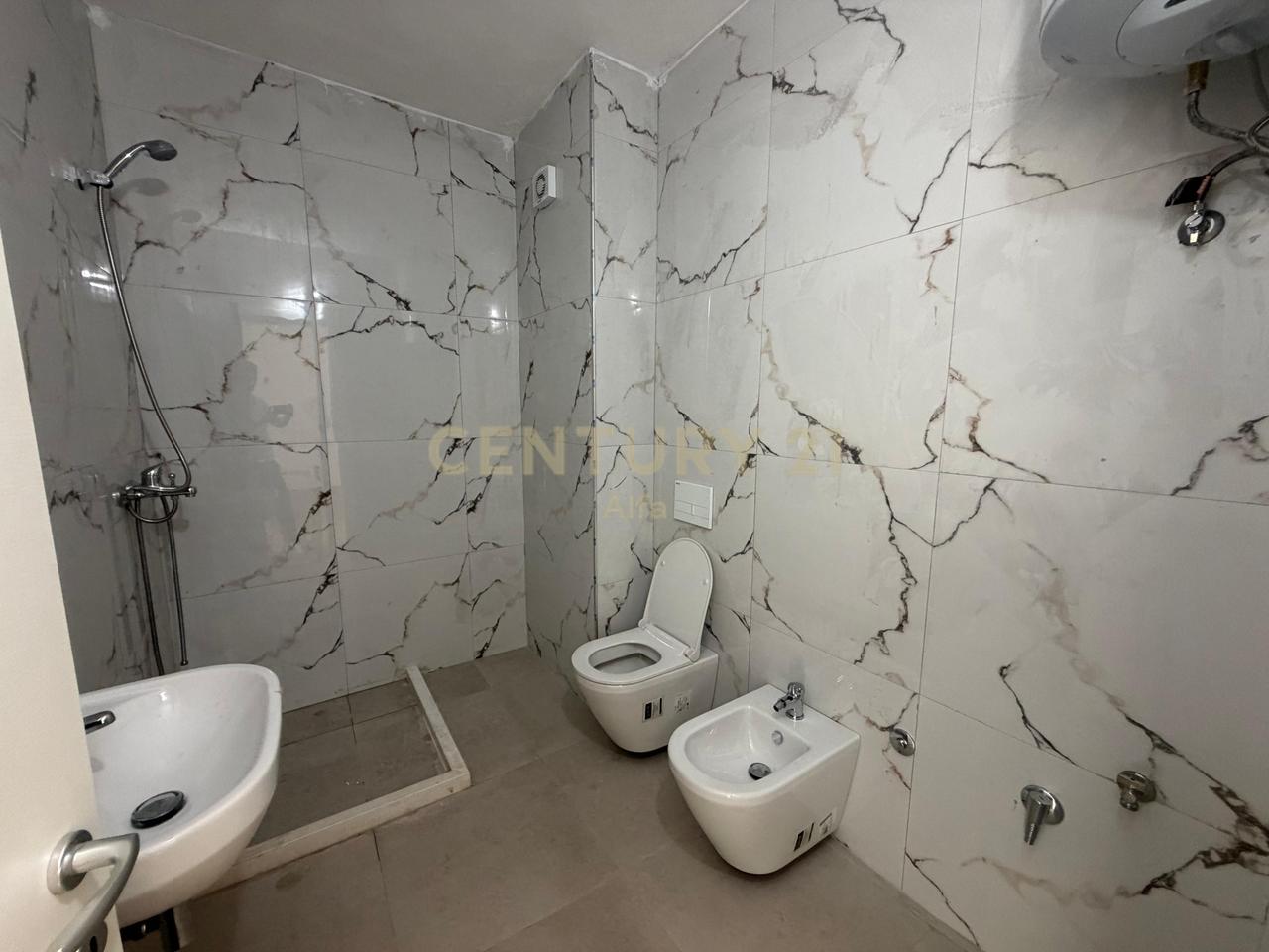 UFFICIO IN AFFITTO | 72 m² | VIA DIBRËS, FARMACIA 10